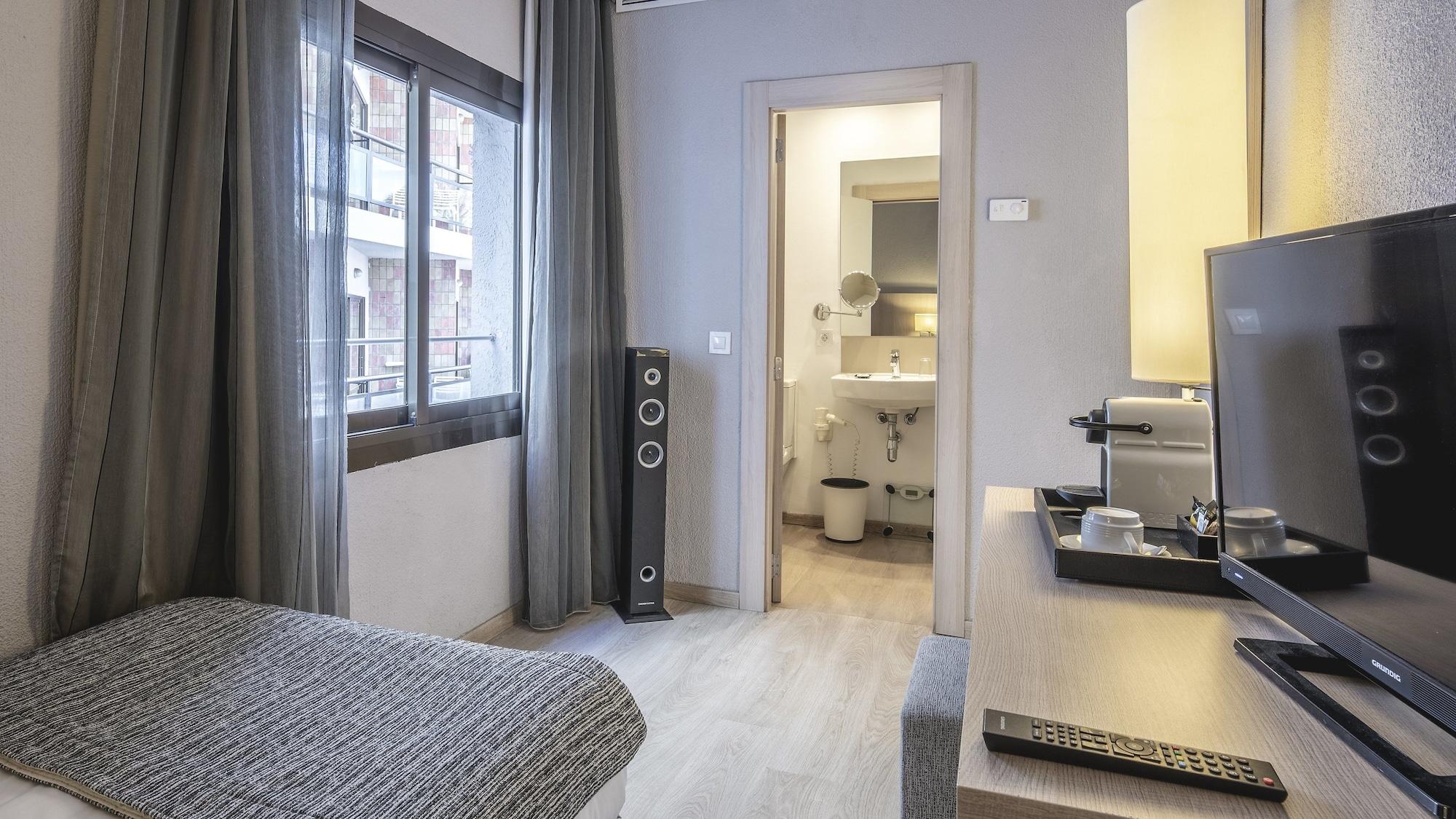 Hotel Be Live Adults Only Marivent Palma de Mallorca Exteriér fotografie Room in the hotel