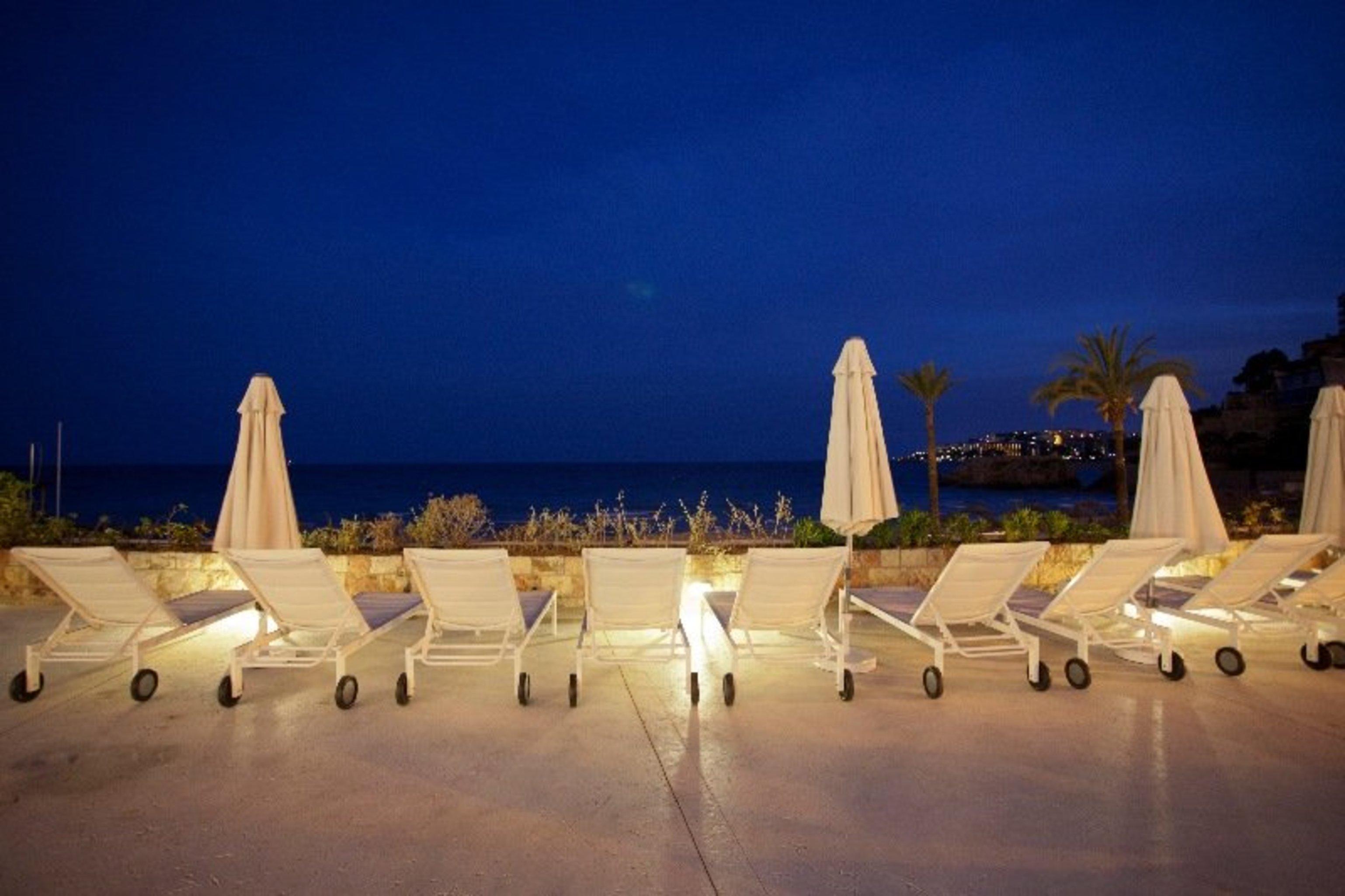 Hotel Be Live Adults Only Marivent Palma de Mallorca Exteriér fotografie The beach at night